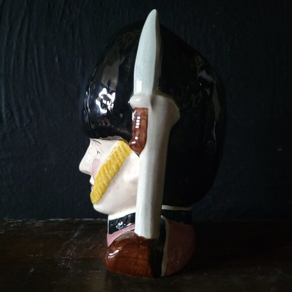 Vtg Grenadier Guardsman Staffordshire Ceramic Jug Vintage British Military Vase - Picture 5 of 7